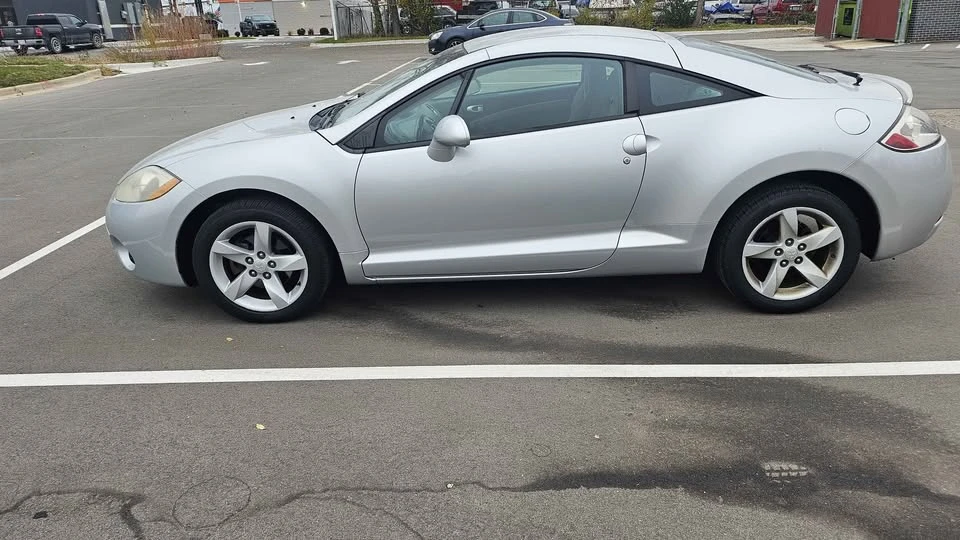 2006 Mitsubishi Eclipse 4th Gen - Image 2 of 12