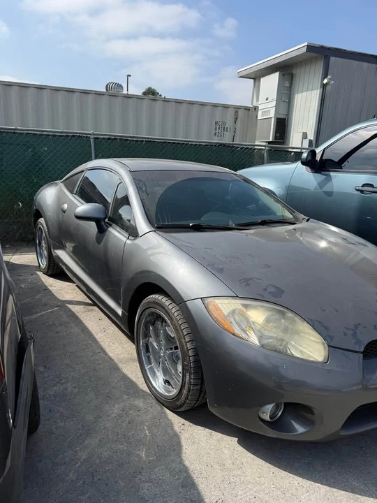 2006 Mitsubishi Eclipse 3rd Gen - Image 2 of 3