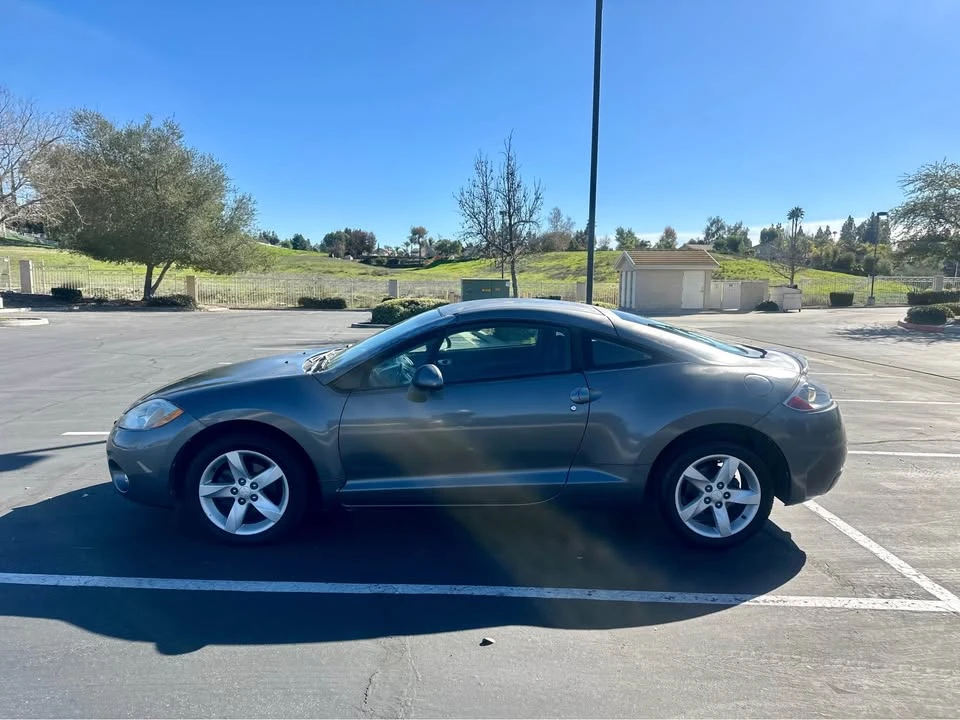 2006 Mitsubishi Eclipse 3rd Gen - Image 4 of 11