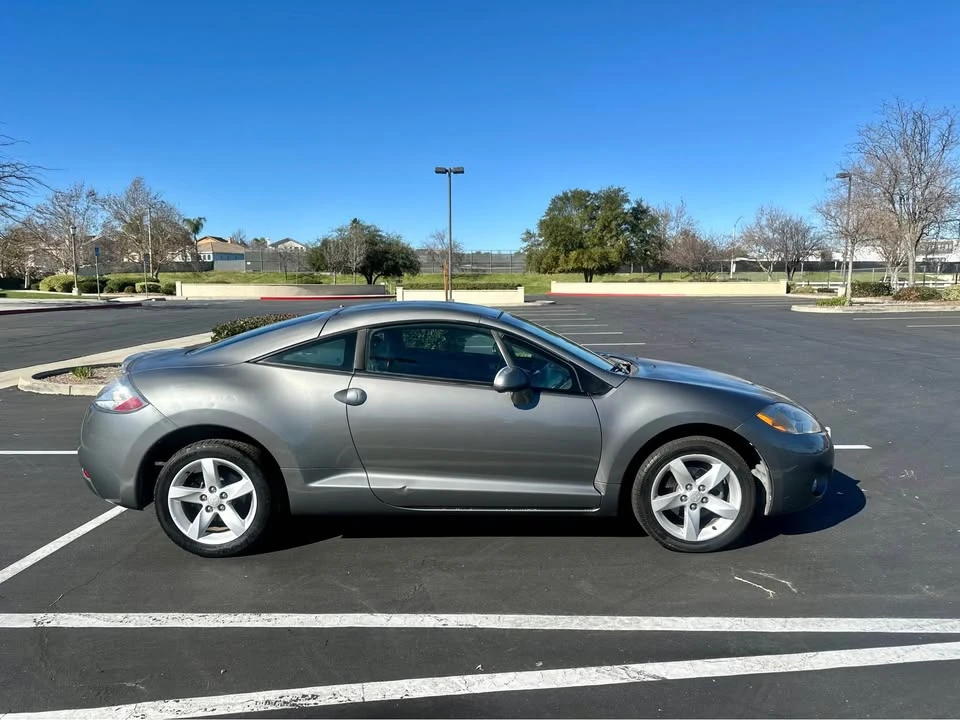 2006 Mitsubishi Eclipse 3rd Gen - Image 2 of 11