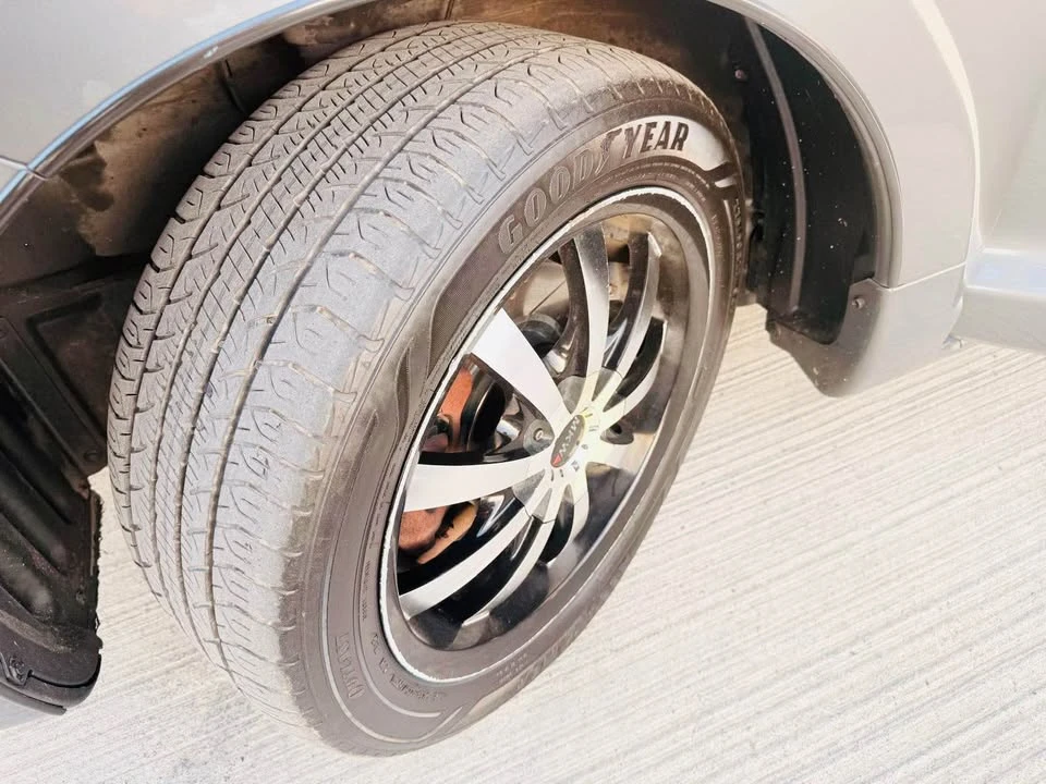 2006 Mitsubishi Eclipse 4th Gen - Image 13 of 15
