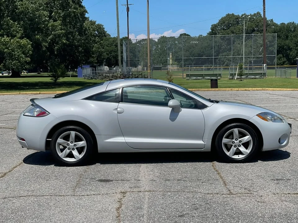 2006 Mitsubishi Eclipse 3rd Gen - Image 2 of 12