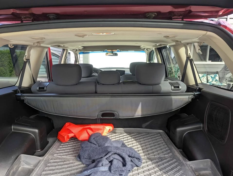 2006 Mitsubishi Endeavor - Image 5 of 8