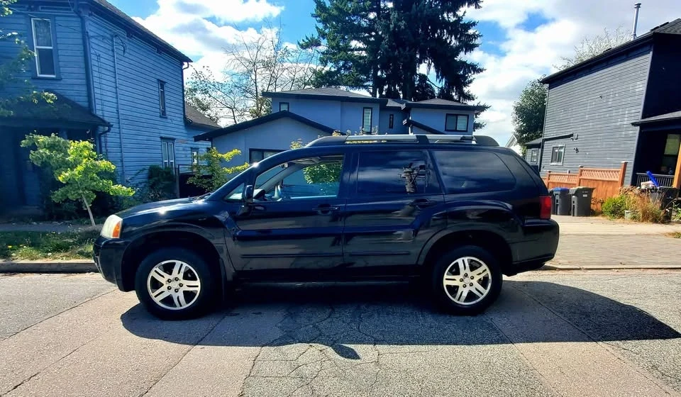 2006 Mitsubishi Endeavor - Image 8 of 20