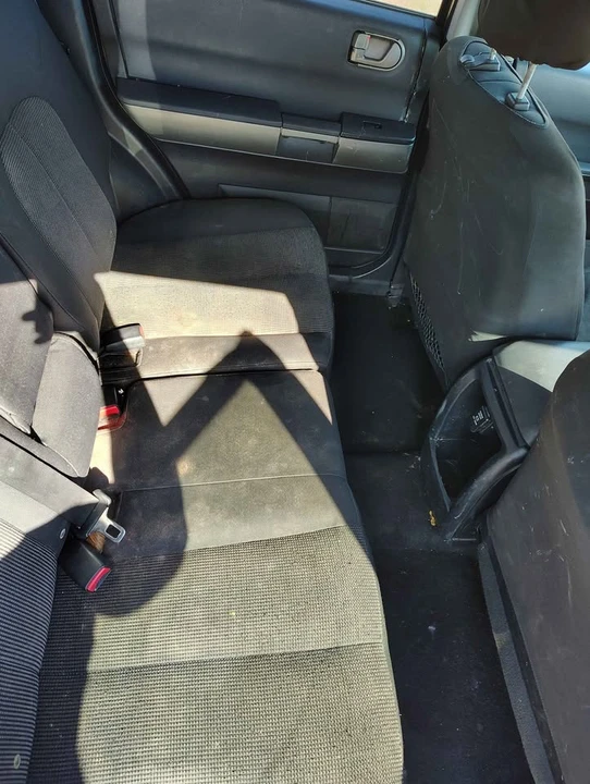 2006 Mitsubishi Endeavor - Image 6 of 6