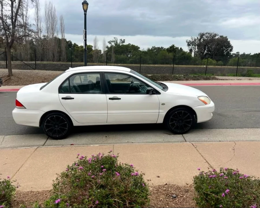 2006 Mitsubishi Lancer 8th Gen - Image 2 of 4