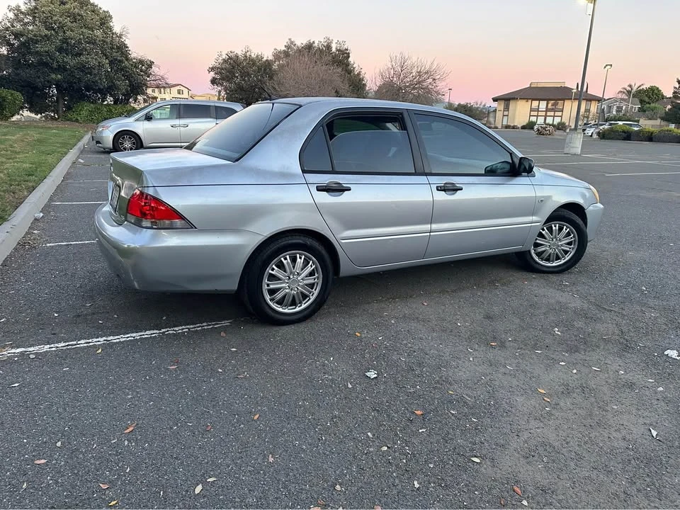 2006 Mitsubishi Lancer 8th Gen - Image 3 of 10