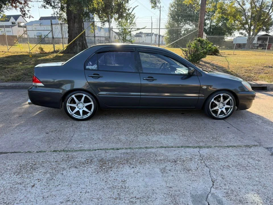 2006 Mitsubishi Lancer 8th Gen - Image 9 of 14