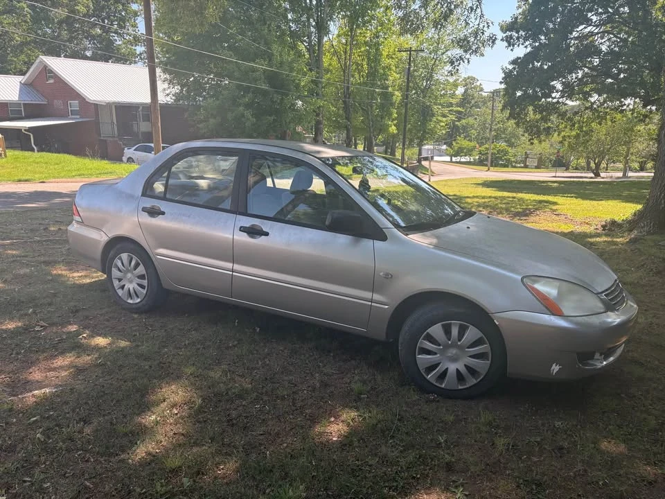 2006 Mitsubishi Lancer 8th Gen - Image 2 of 9
