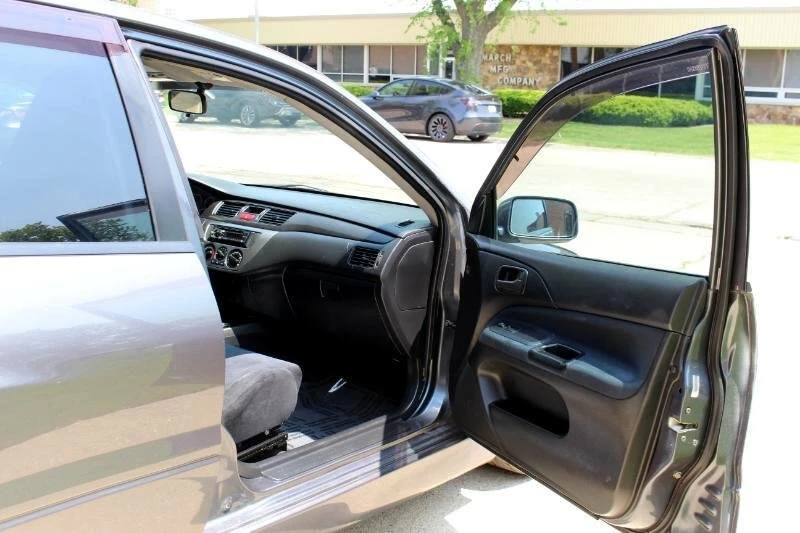 2006 Mitsubishi Lancer Evolution IX 8th Gen - Image 12 of 18