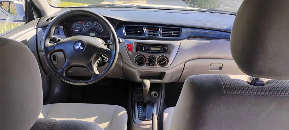 2006 Mitsubishi Lancer 8th Gen - Image 10 of 14