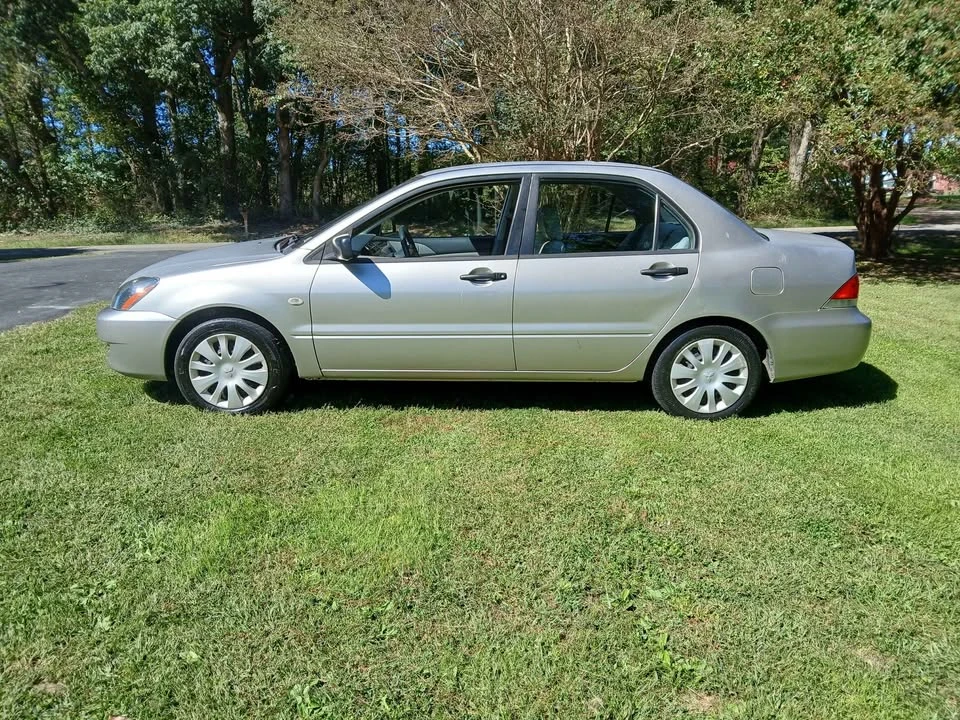 2006 Mitsubishi Lancer 8th Gen - Image 11 of 16