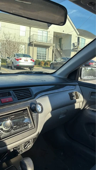 2006 Mitsubishi Lancer 8th Gen - Image 9 of 11