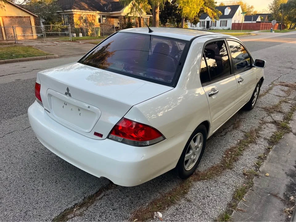 2006 Mitsubishi Lancer 8th Gen - Image 5 of 11