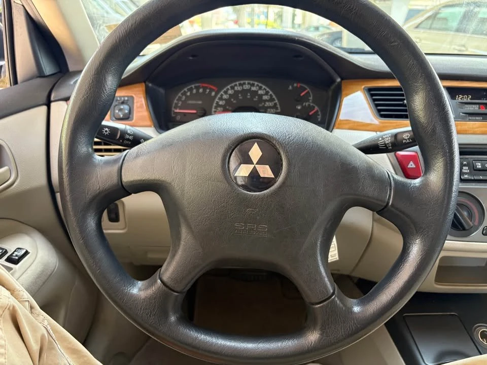 2006 Mitsubishi Lancer 8th Gen - Image 11 of 18