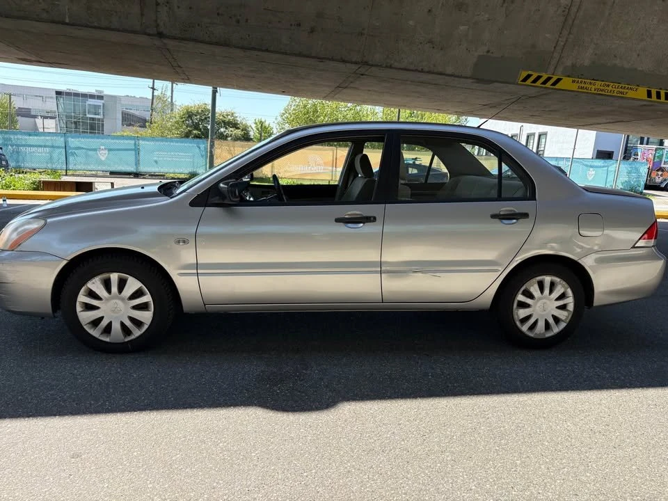2006 Mitsubishi Lancer 8th Gen - Image 9 of 18