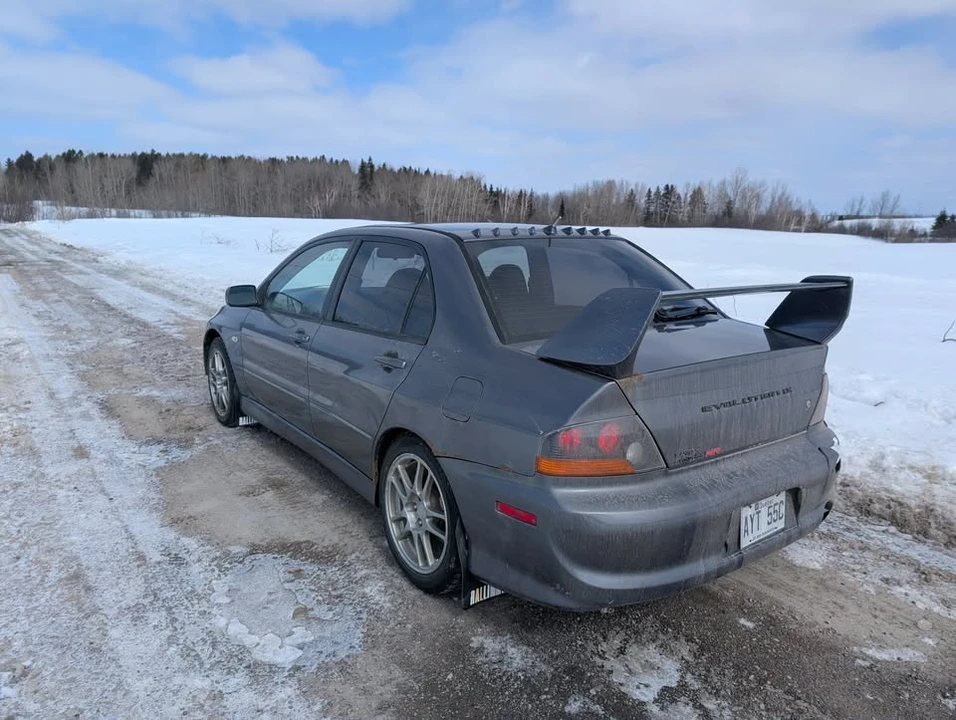2006 Mitsubishi Lancer Evolution IX 8th Gen - Image 2 of 9