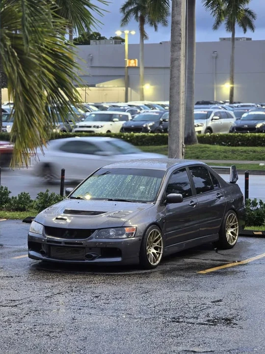 2006 Mitsubishi Lancer Evolution IX 8th Gen - Image 2 of 7