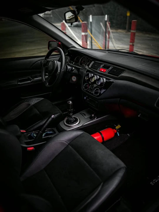2006 Mitsubishi Lancer Evolution IX 8th Gen - Image 12 of 13