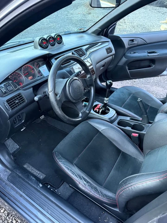 2006 Mitsubishi Lancer Evolution IX 8th Gen - Image 8 of 12
