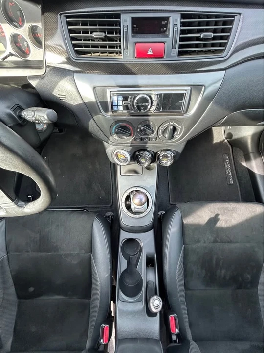 2006 Mitsubishi Lancer Evolution IX 8th Gen - Image 8 of 13