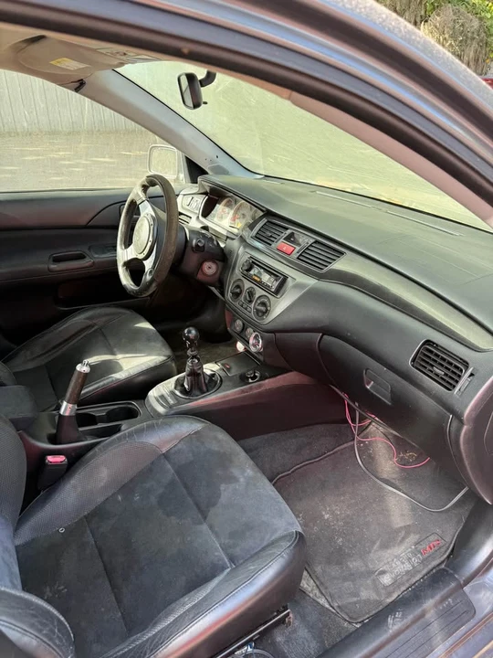 2006 Mitsubishi Lancer Evolution IX 8th Gen - Image 10 of 11