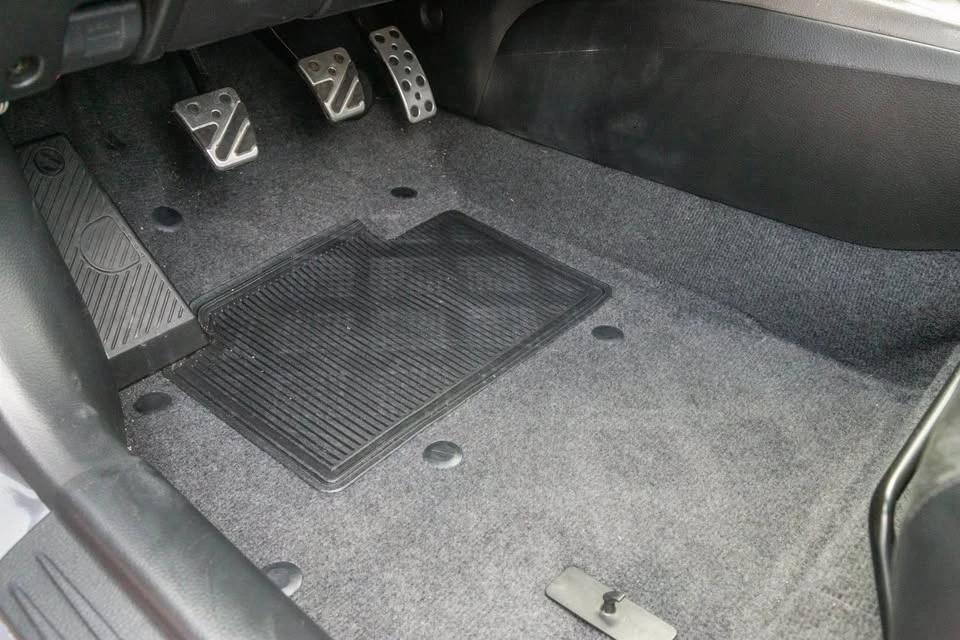 2006 Mitsubishi Lancer Evolution IX 8th Gen - Image 14 of 14