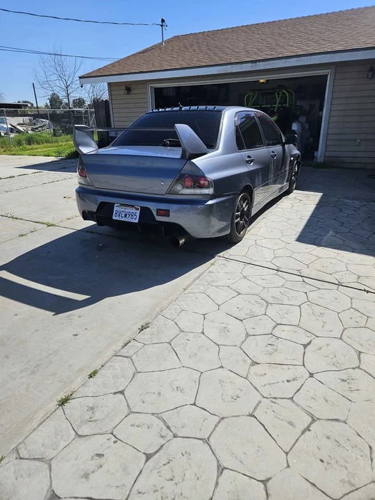 2006 Mitsubishi Lancer Evolution IX 8th Gen - Image 2 of 9