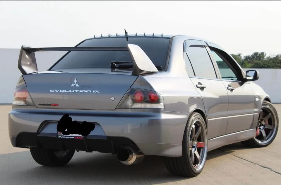 2006 Mitsubishi Lancer Evolution IX 8th Gen - Image 2 of 11