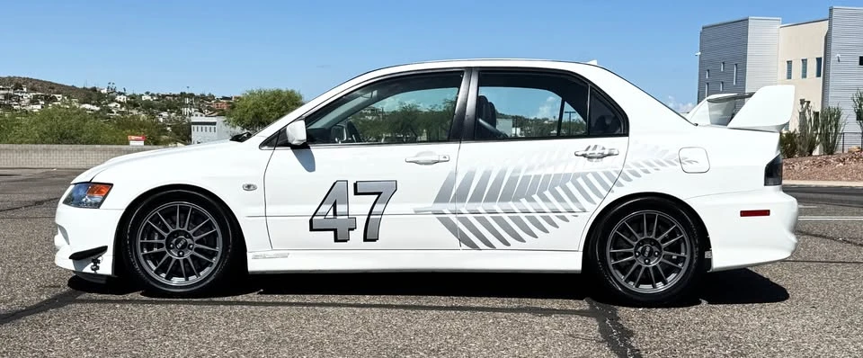 2006 Mitsubishi Lancer Evolution IX 8th Gen - Image 2 of 11