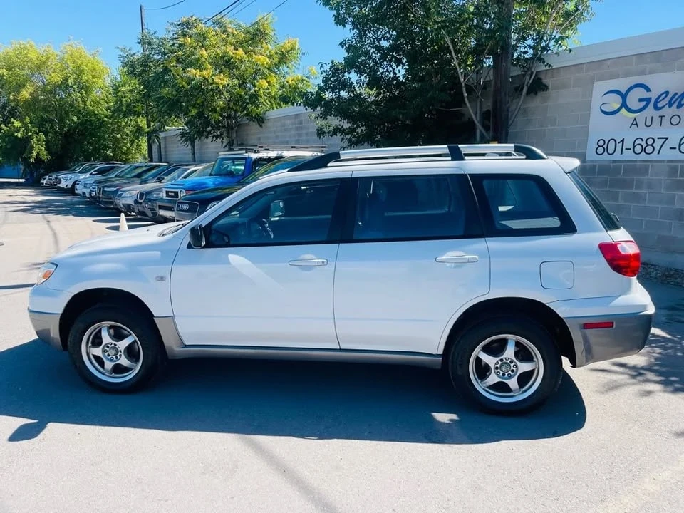 2006 Mitsubishi Outlander - Image 8 of 20