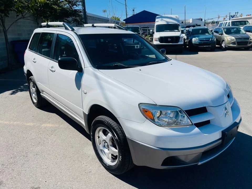 2006 Mitsubishi Outlander - Image 3 of 20