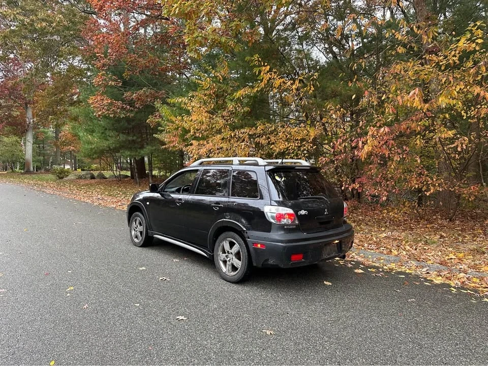 2006 Mitsubishi Outlander - Image 3 of 7