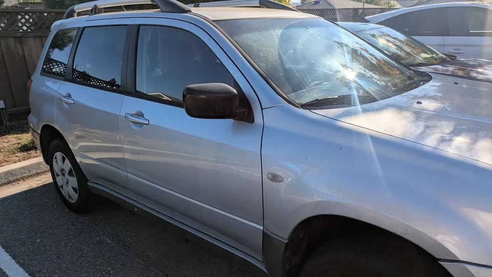 2006 Mitsubishi Outlander - Image 5 of 6