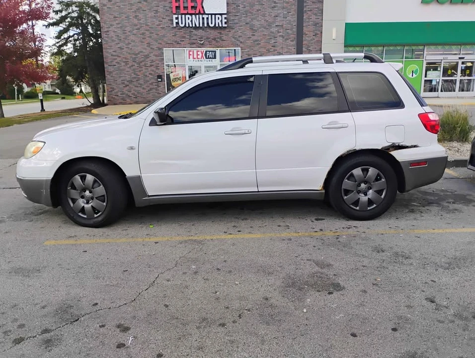 2006 Mitsubishi Outlander - Image 3 of 6