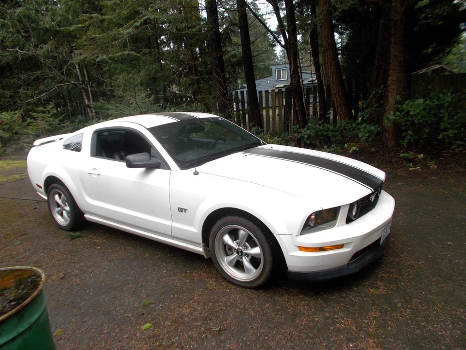 2006 Ford S197 Mustang GT - Image 16 of 19