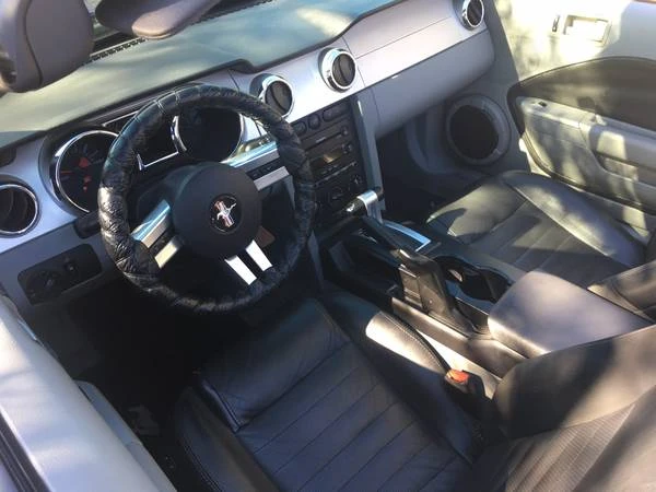 2006 Ford S197 Mustang - Image 2 of 7
