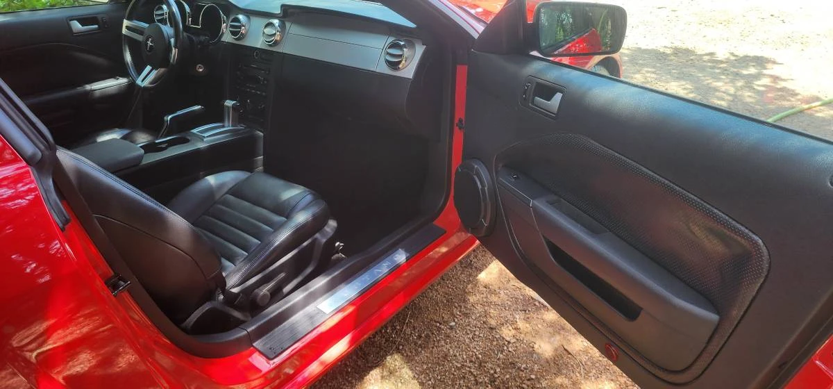 2006 Ford S197 Mustang GT - Image 8 of 15