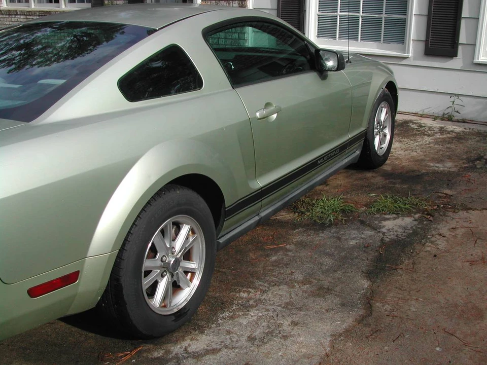 2006 Ford S197 Mustang - Image 5 of 12