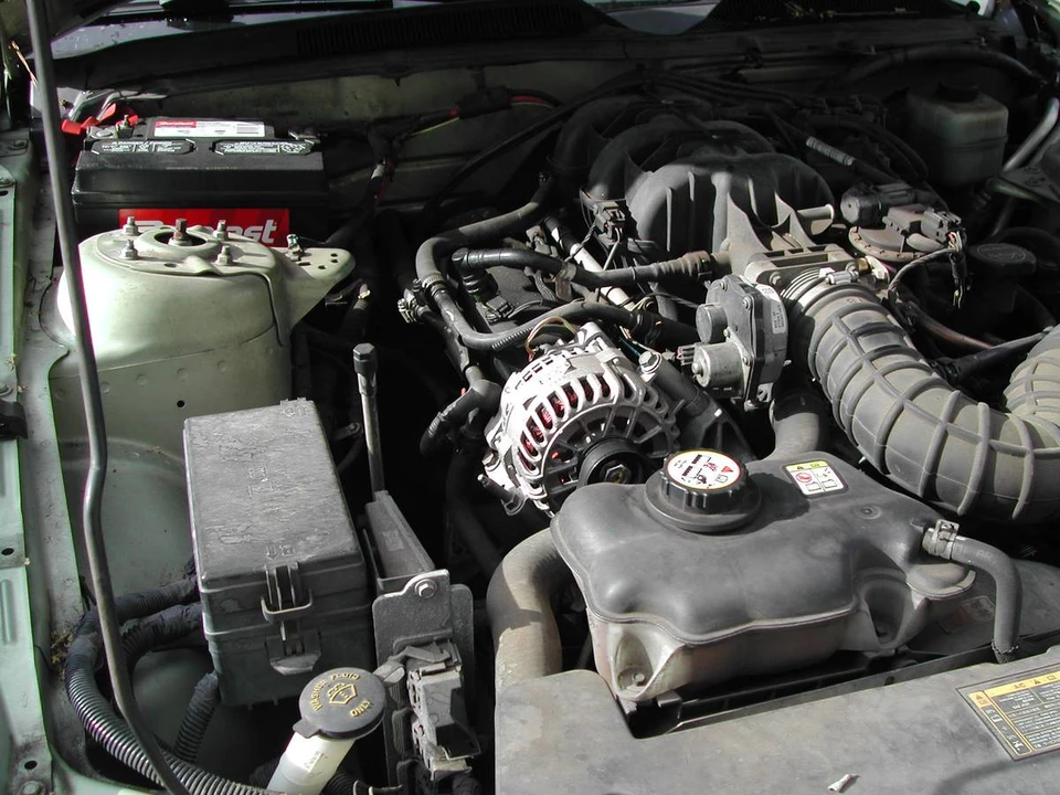 2006 Ford S197 Mustang - Image 11 of 12