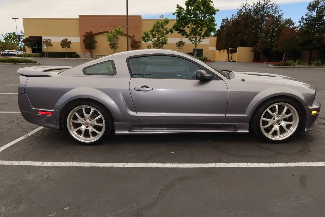 2006 Ford S197 Mustang - Image 10 of 23