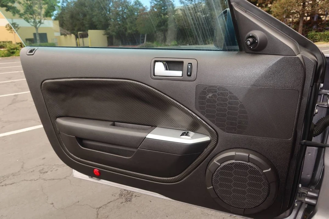 2006 Ford S197 Mustang - Image 3 of 23