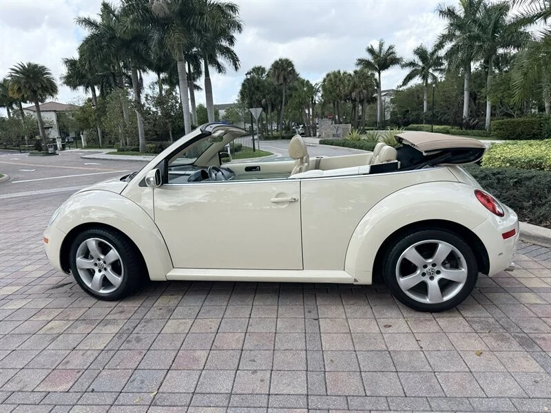 2006 Volkswagen New Beetle - Image 8 of 21