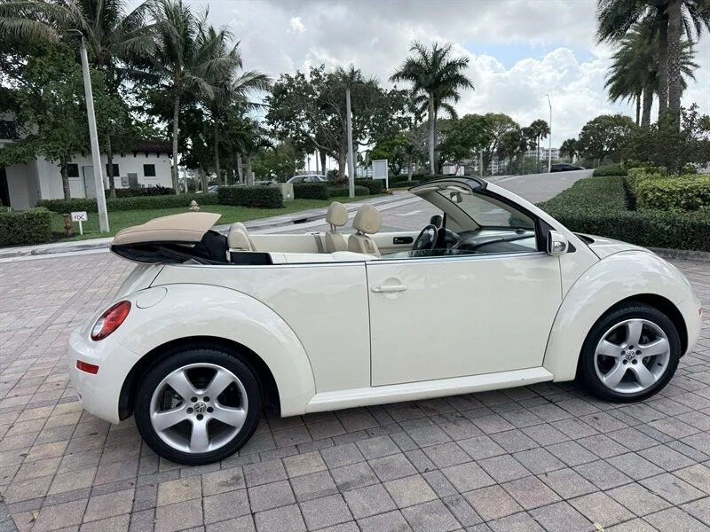 2006 Volkswagen New Beetle - Image 20 of 21