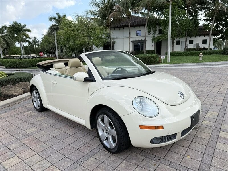 2006 Volkswagen New Beetle - Image 13 of 21