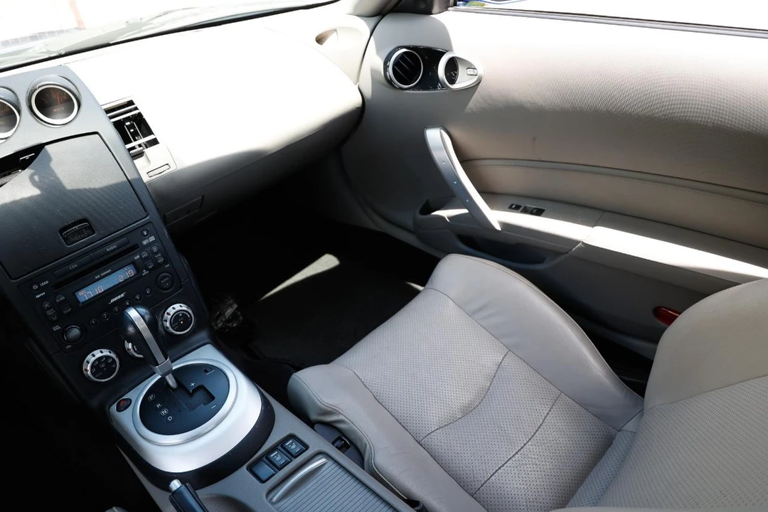 2006 Nissan 350Z 5th Gen - Image 16 of 31