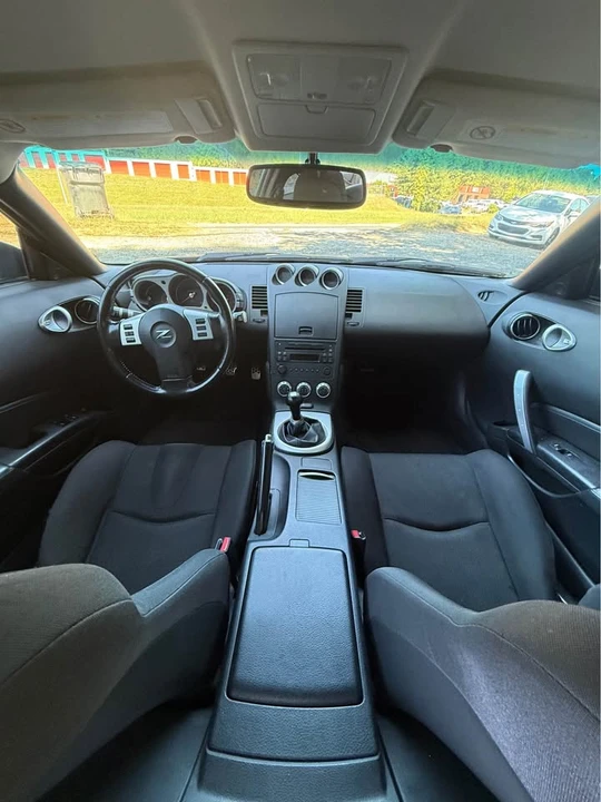 2006 Nissan 350Z 5th Gen - Image 11 of 14
