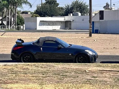 2006 Nissan 350Z Enthusiast Roadster 2D