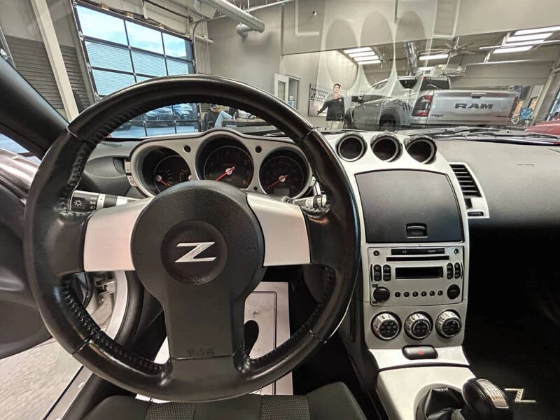 2006 Nissan 350Z 5th Gen - Image 7 of 31