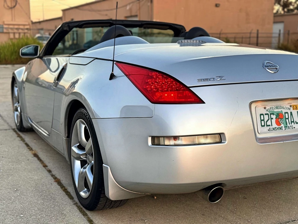 2006 Nissan 350Z 5th Gen - Image 13 of 21
